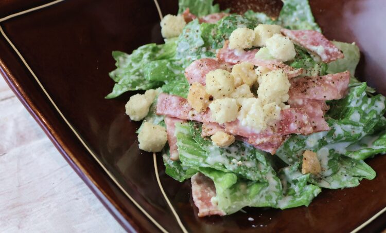 ロメインレタスのCLASSICシーダーサラダ