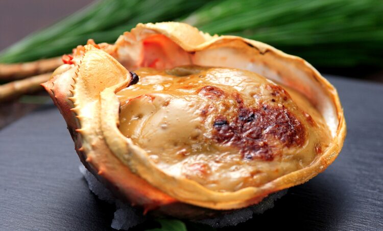 蟹味噌の甲羅焼き