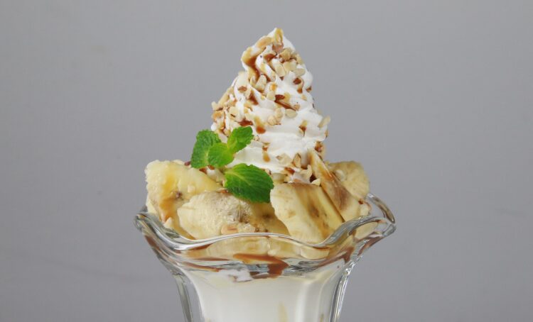 キャラメルバナナパフェ